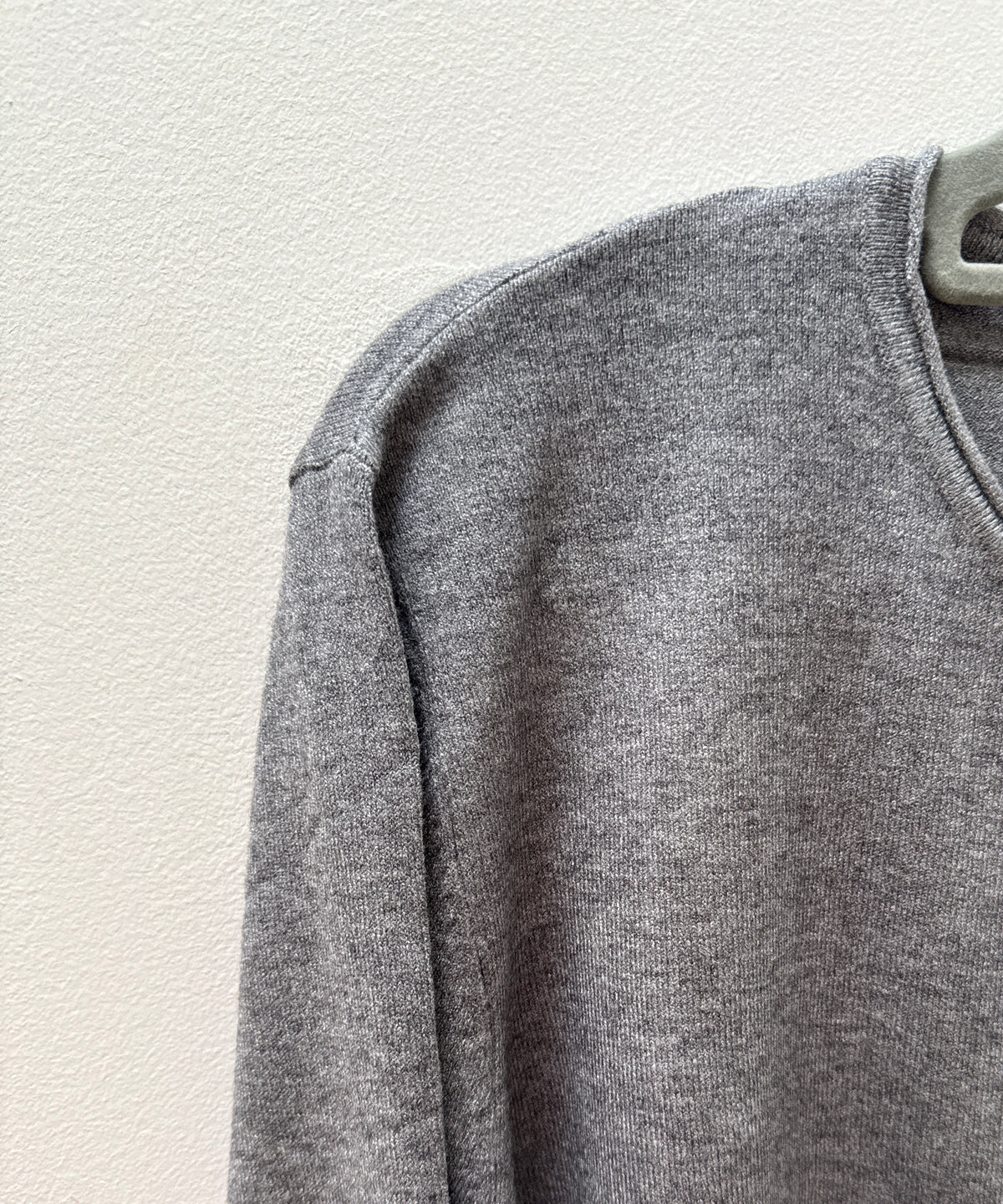Strati Round Neck “Cashmere Feel” Jumper