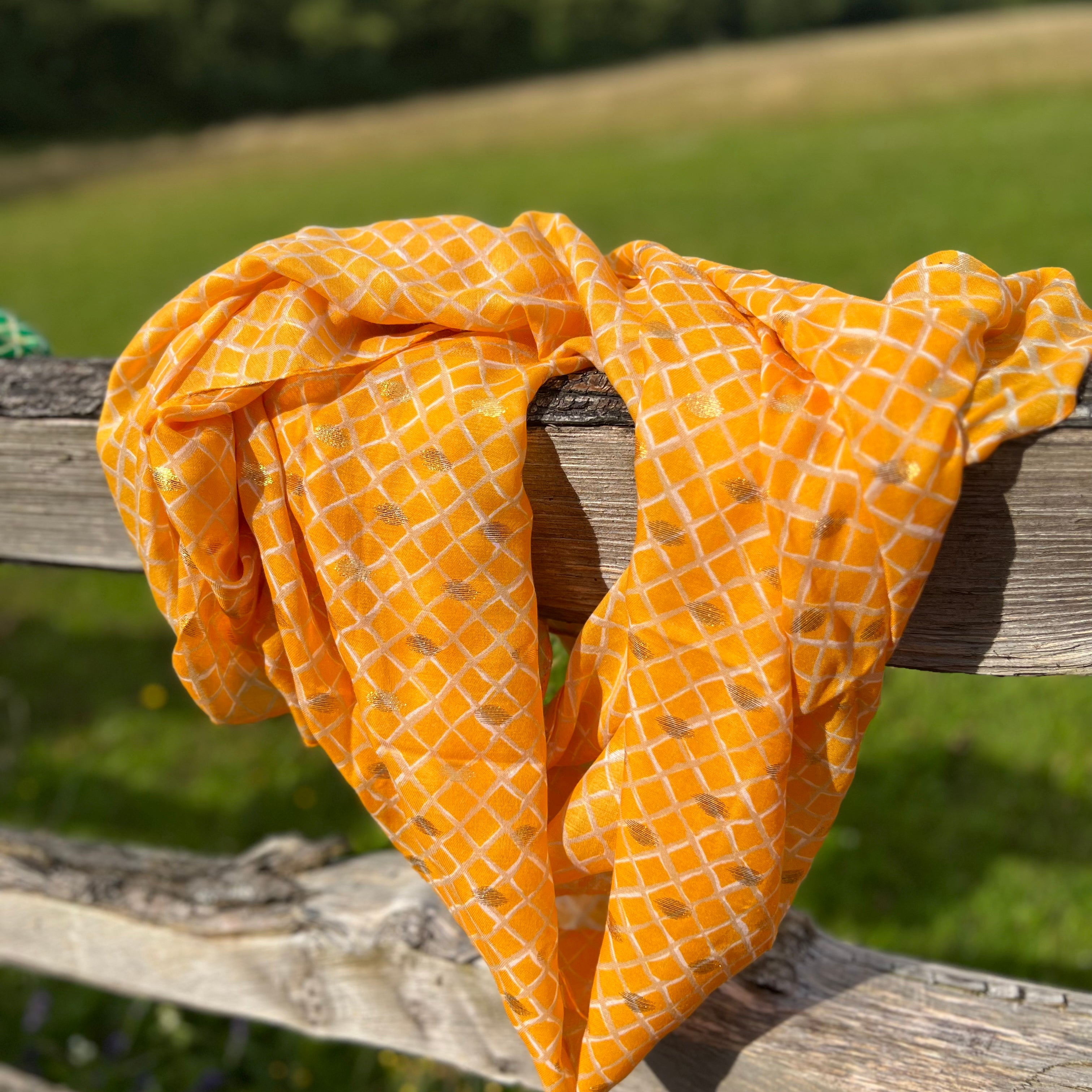 Margo scarf