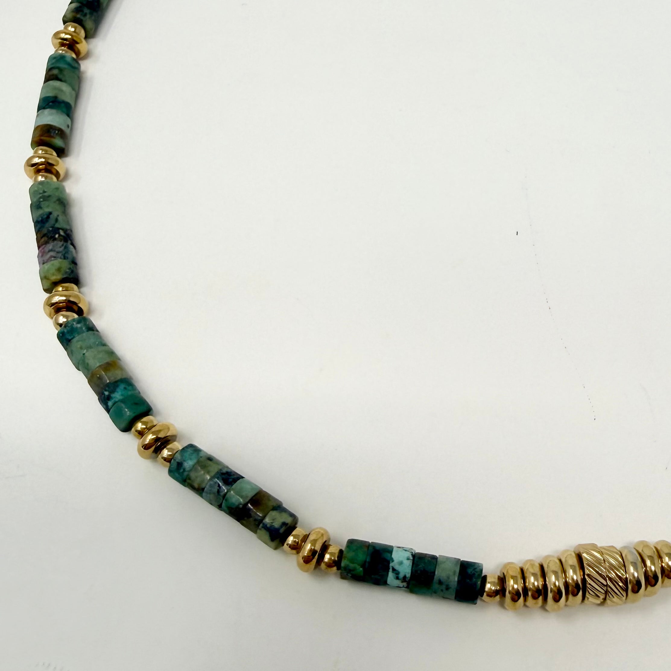 Gold Stones Necklace