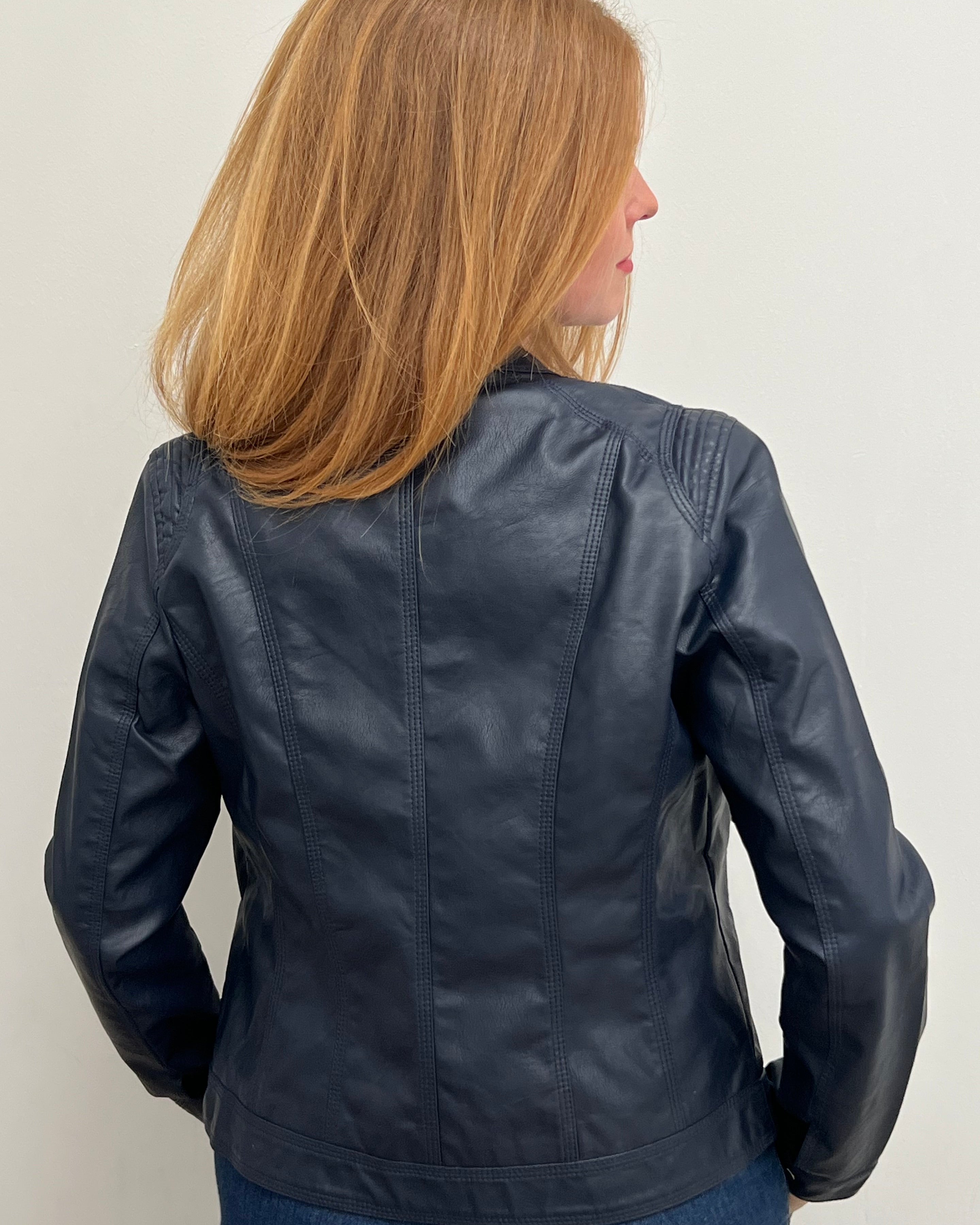 fitted-faux-leather-jacket-pocket-detail-solo-mia