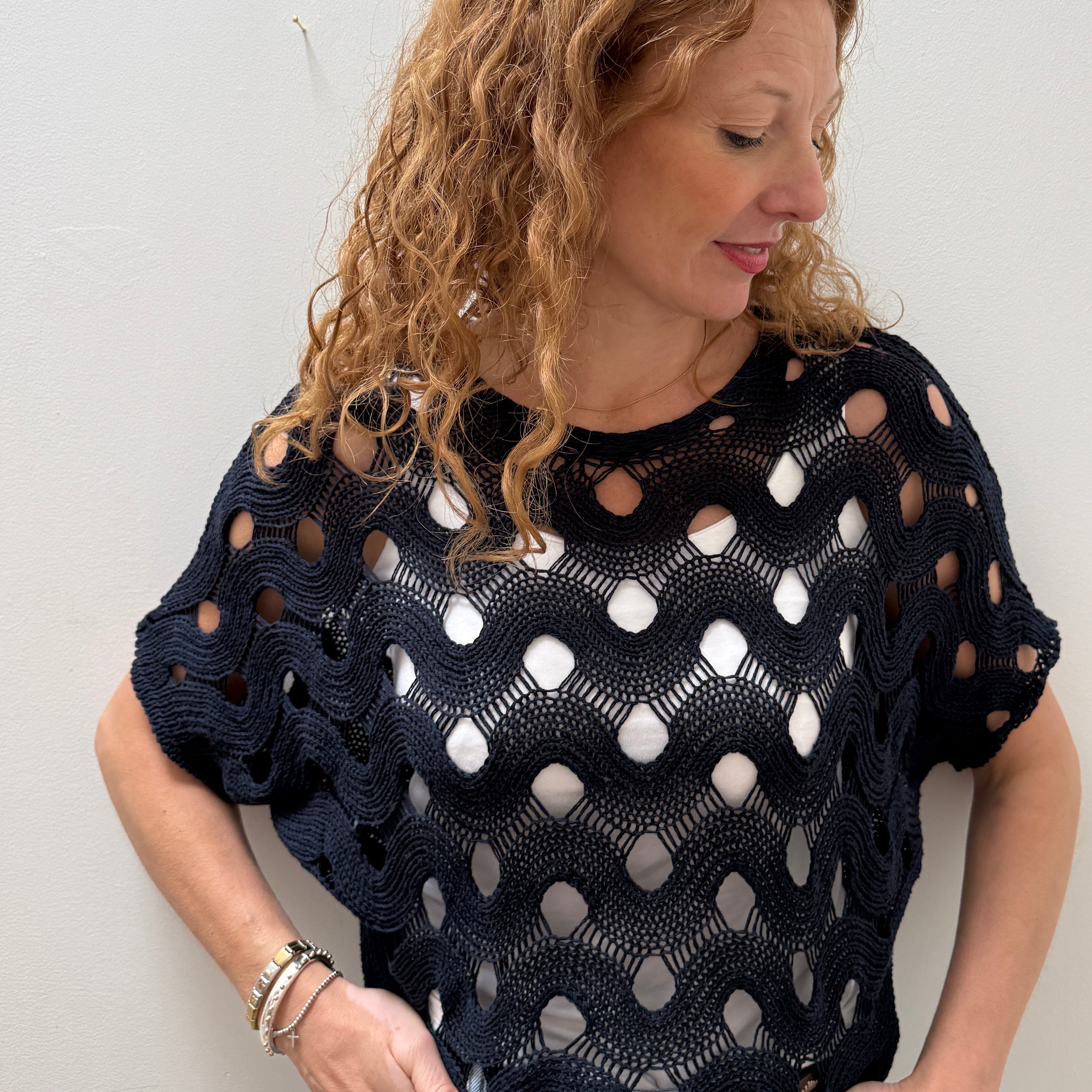 Onde Crochet Top