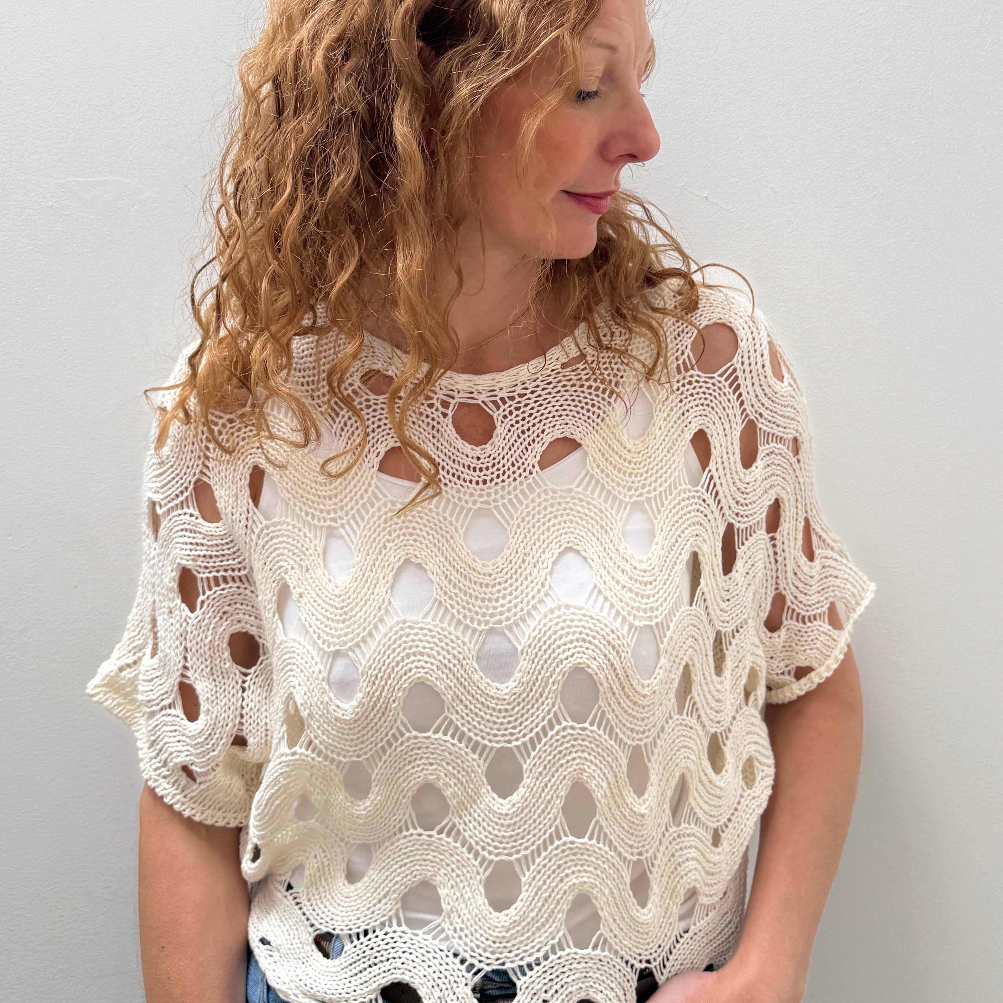 Onde Crochet Top