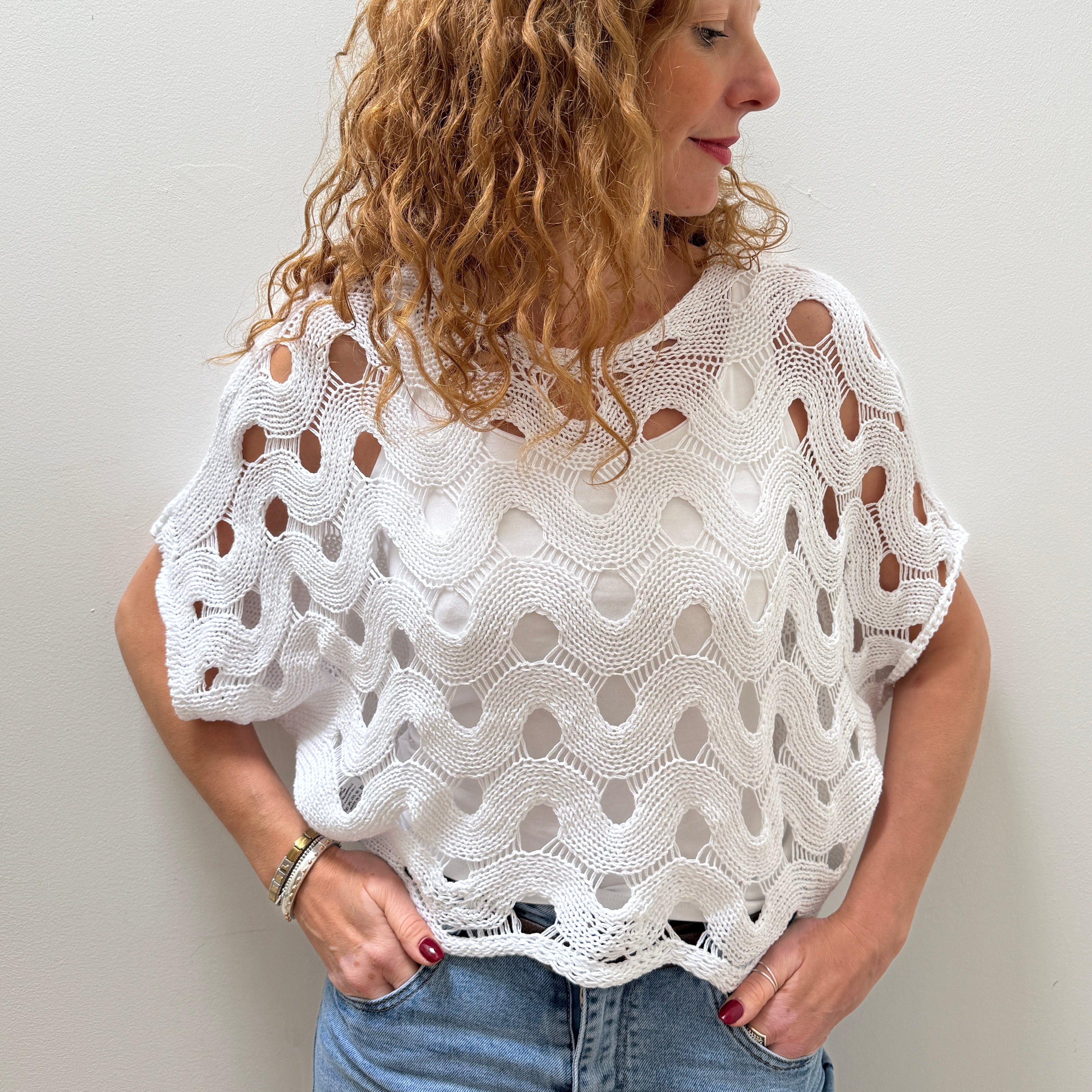 Onde Crochet Top