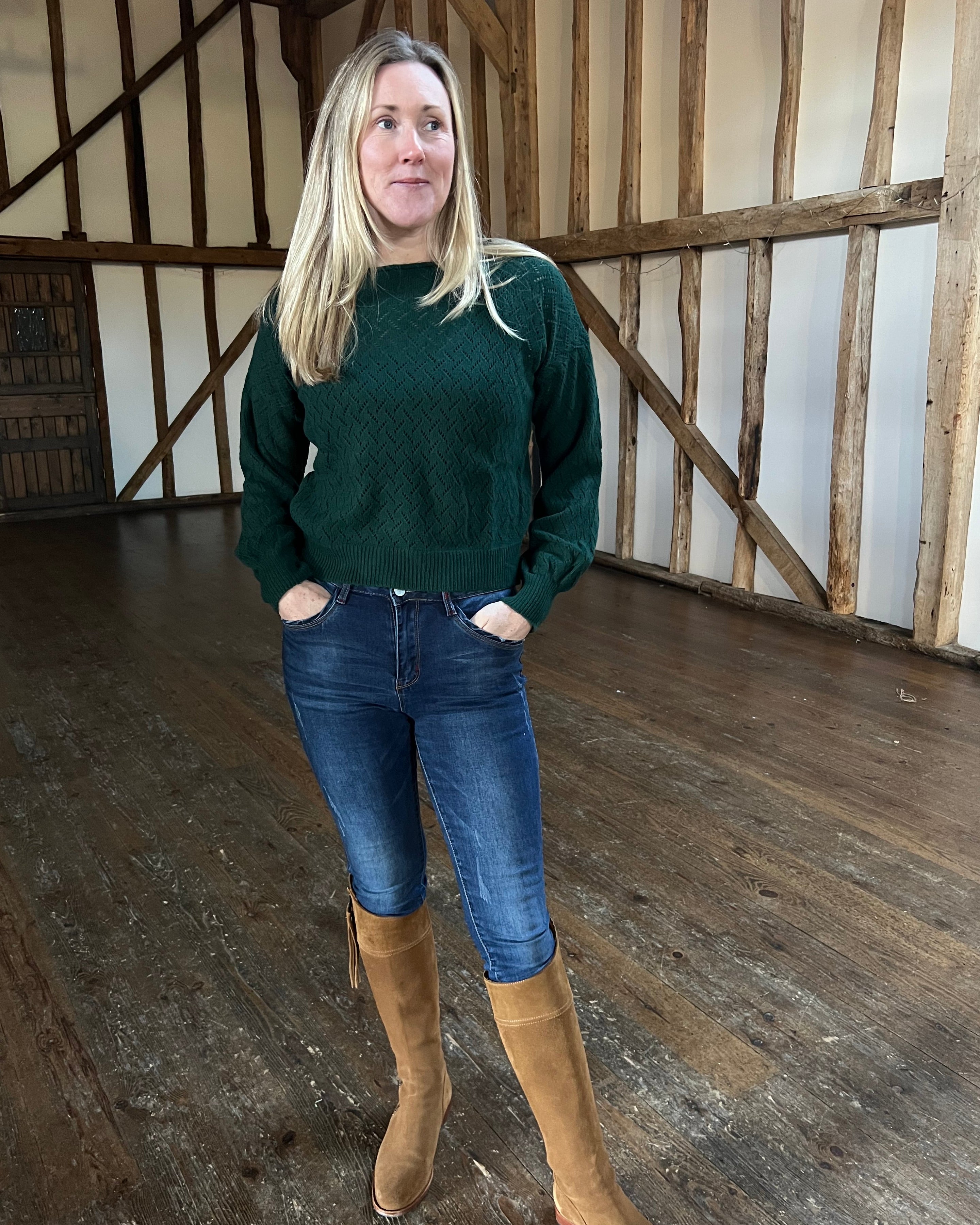 cashmere-knitted-jumper-diamond-detail-solo-mia