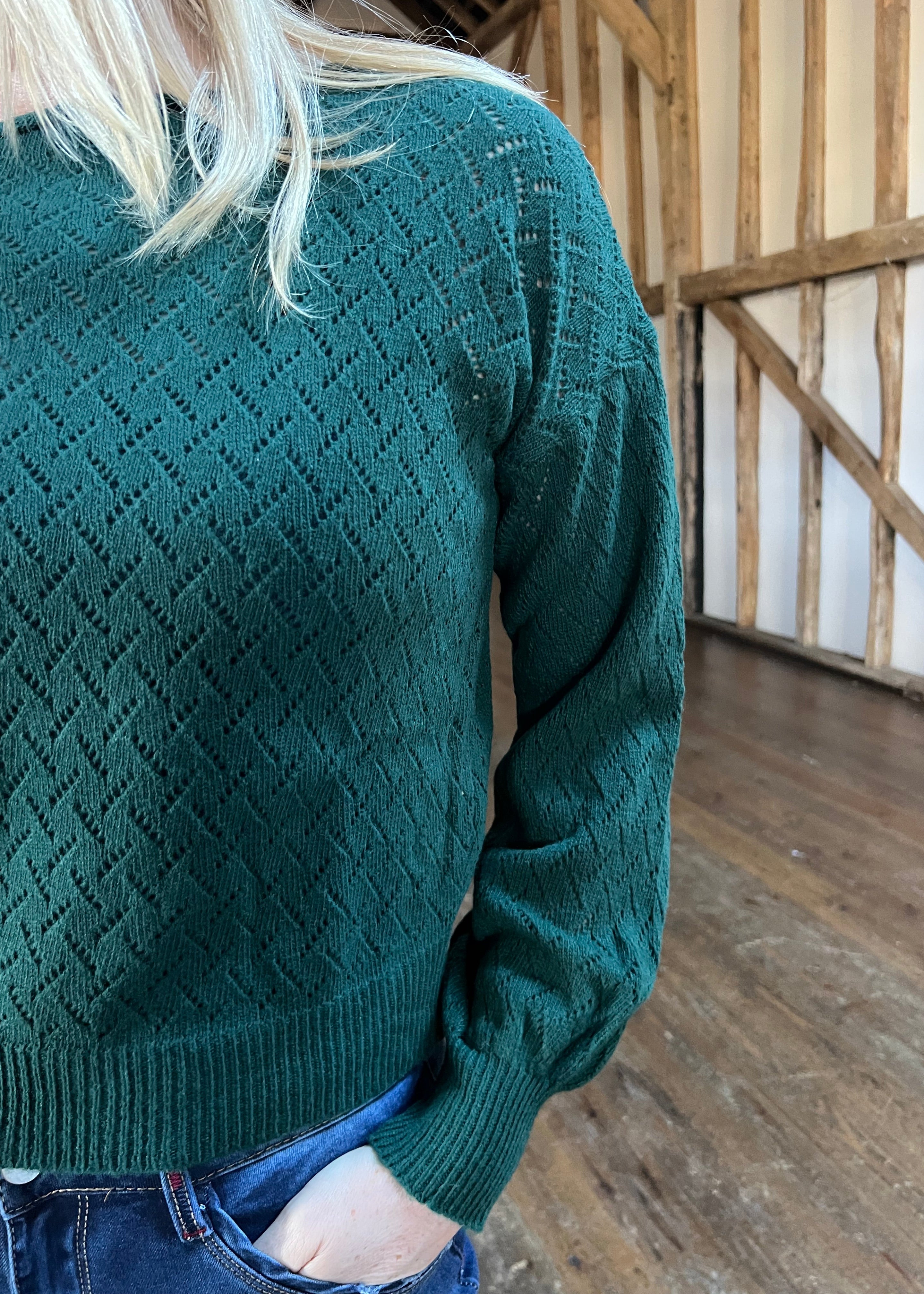 cashmere-knitted-jumper-diamond-detail-solo-mia