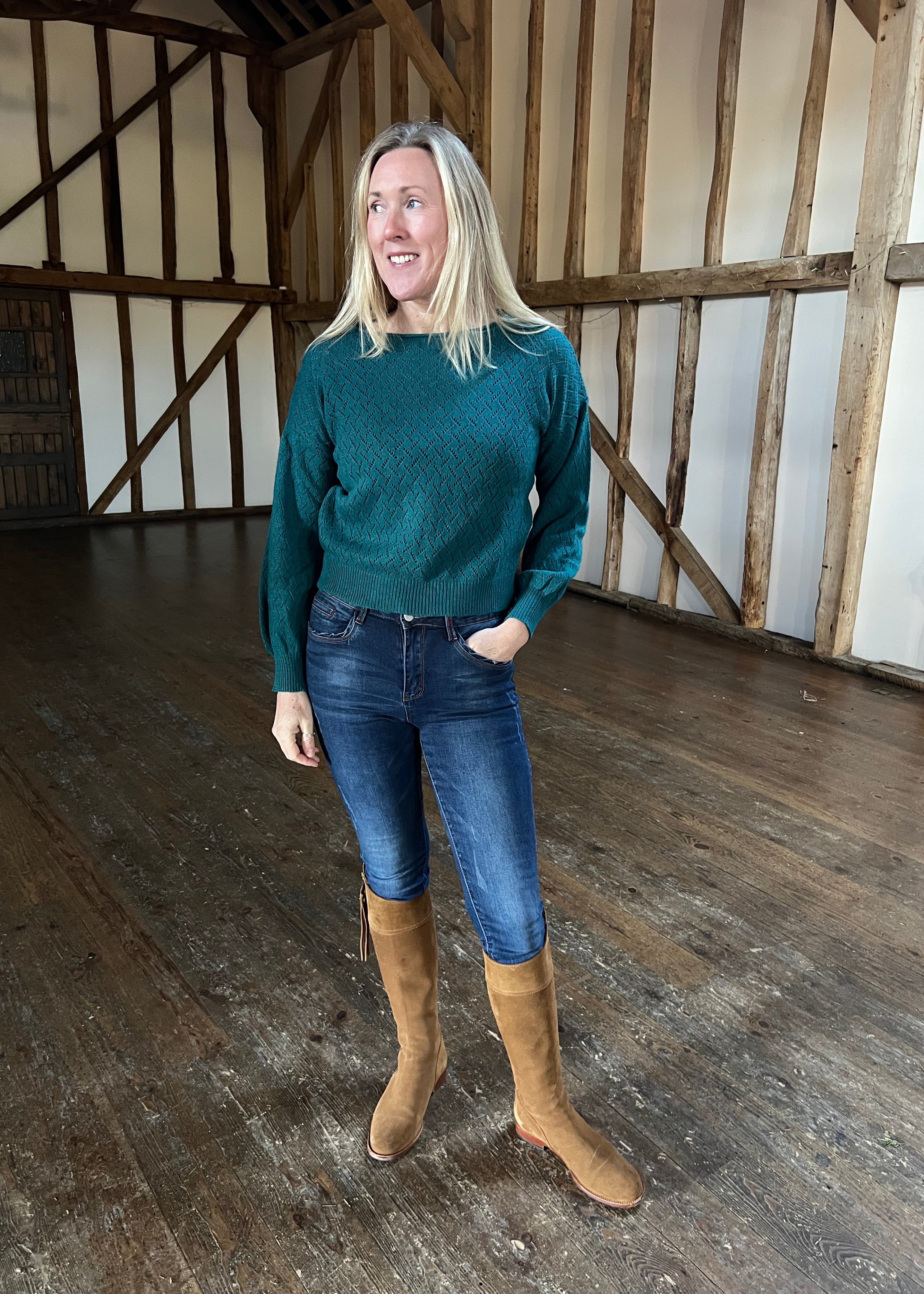 cashmere-knitted-jumper-diamond-detail-solo-mia