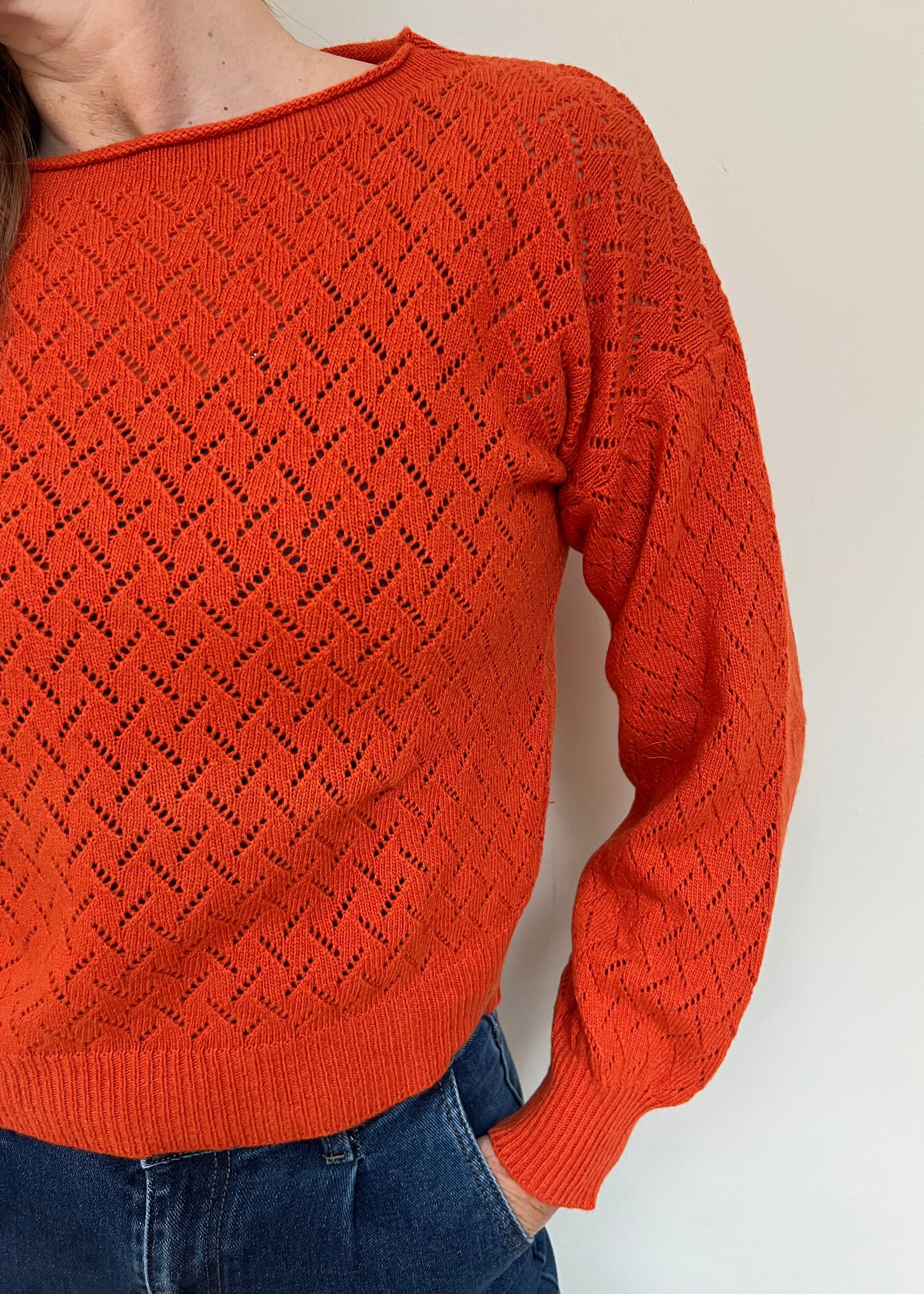 cashmere-knitted-jumper-diamond-detail-solo-mia