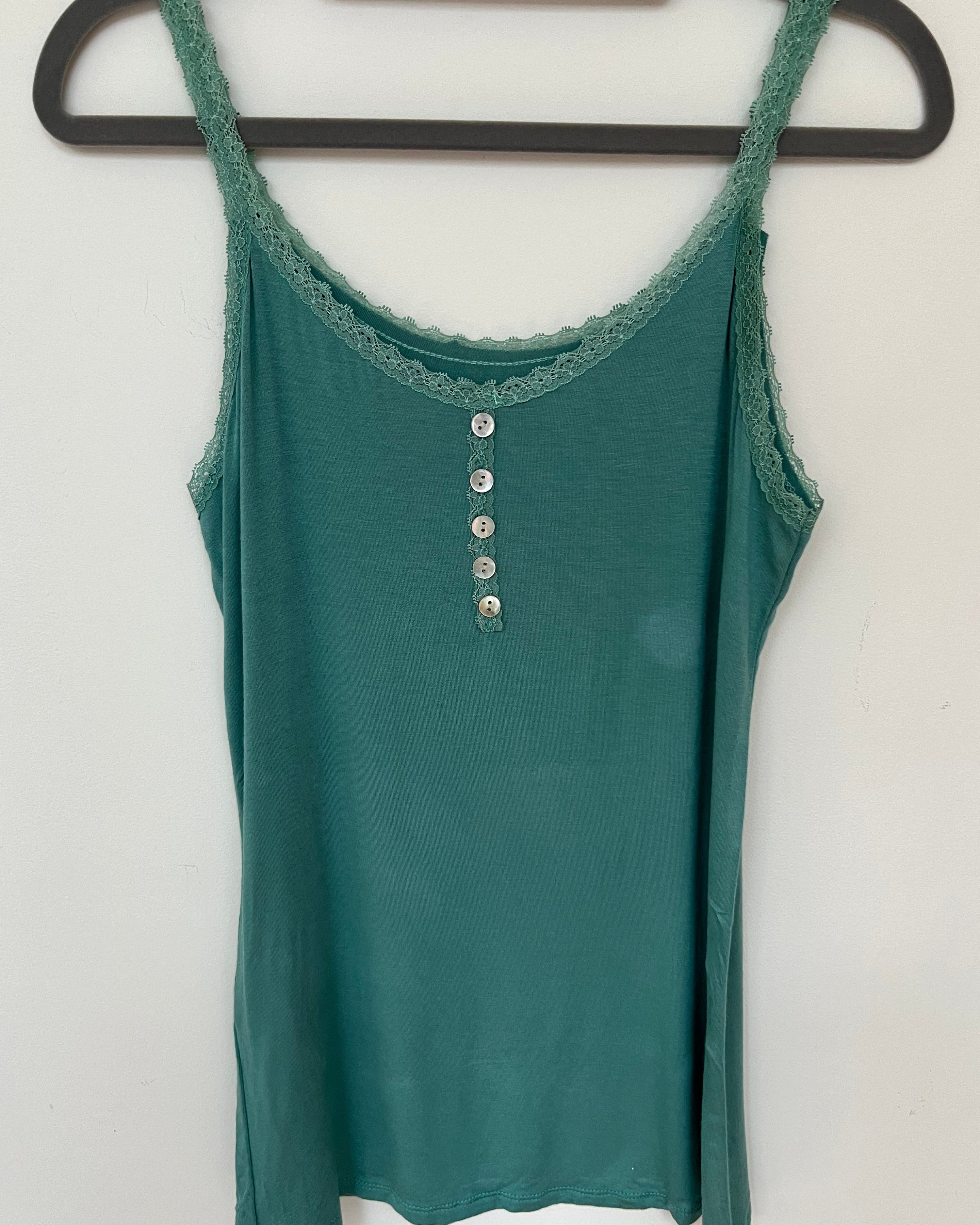 Green strati vest