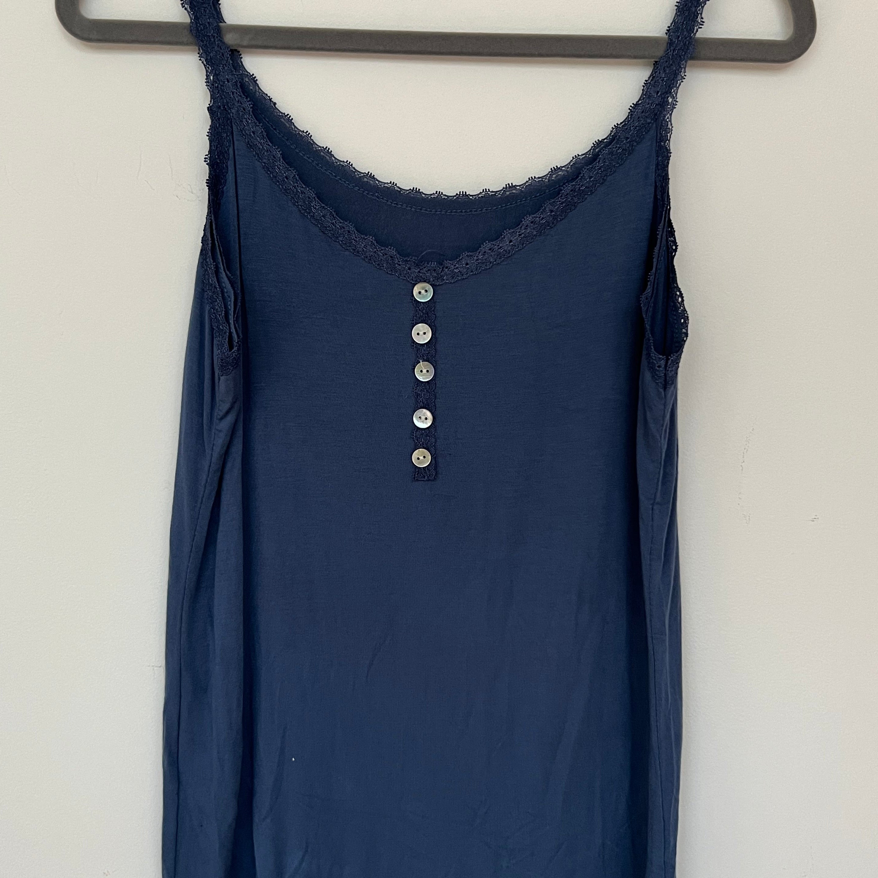 Navy strati vest