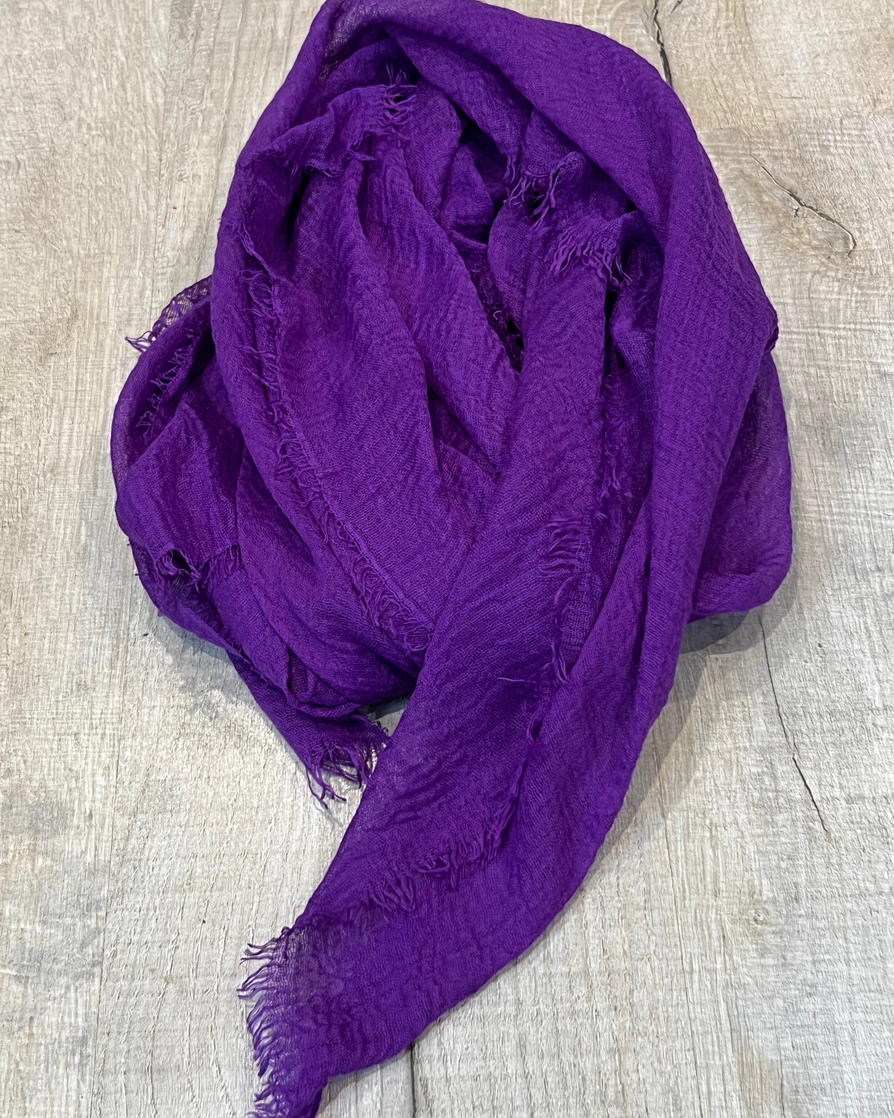 strati scarf purple