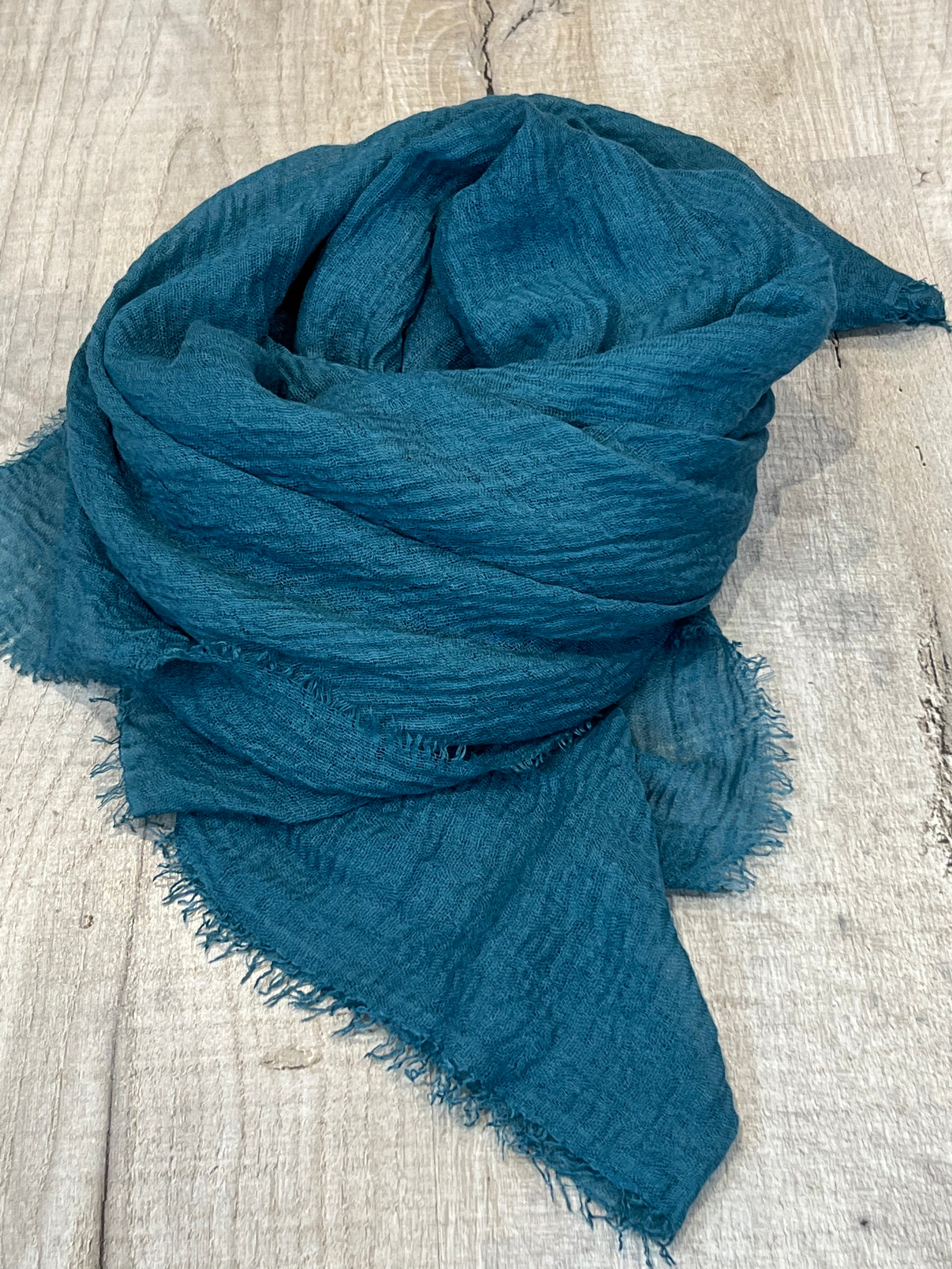 strati scarf teal
