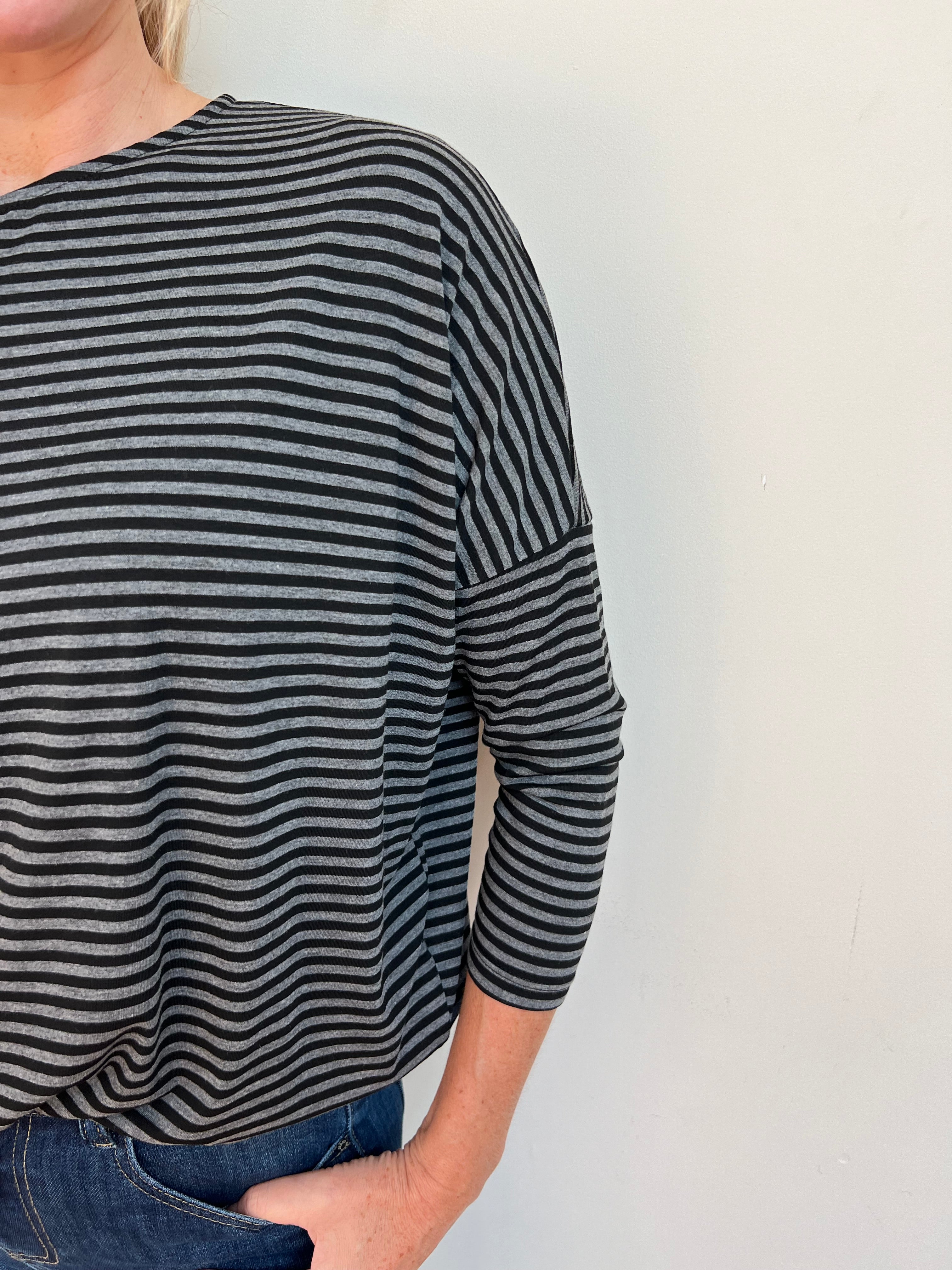 strati striped top black