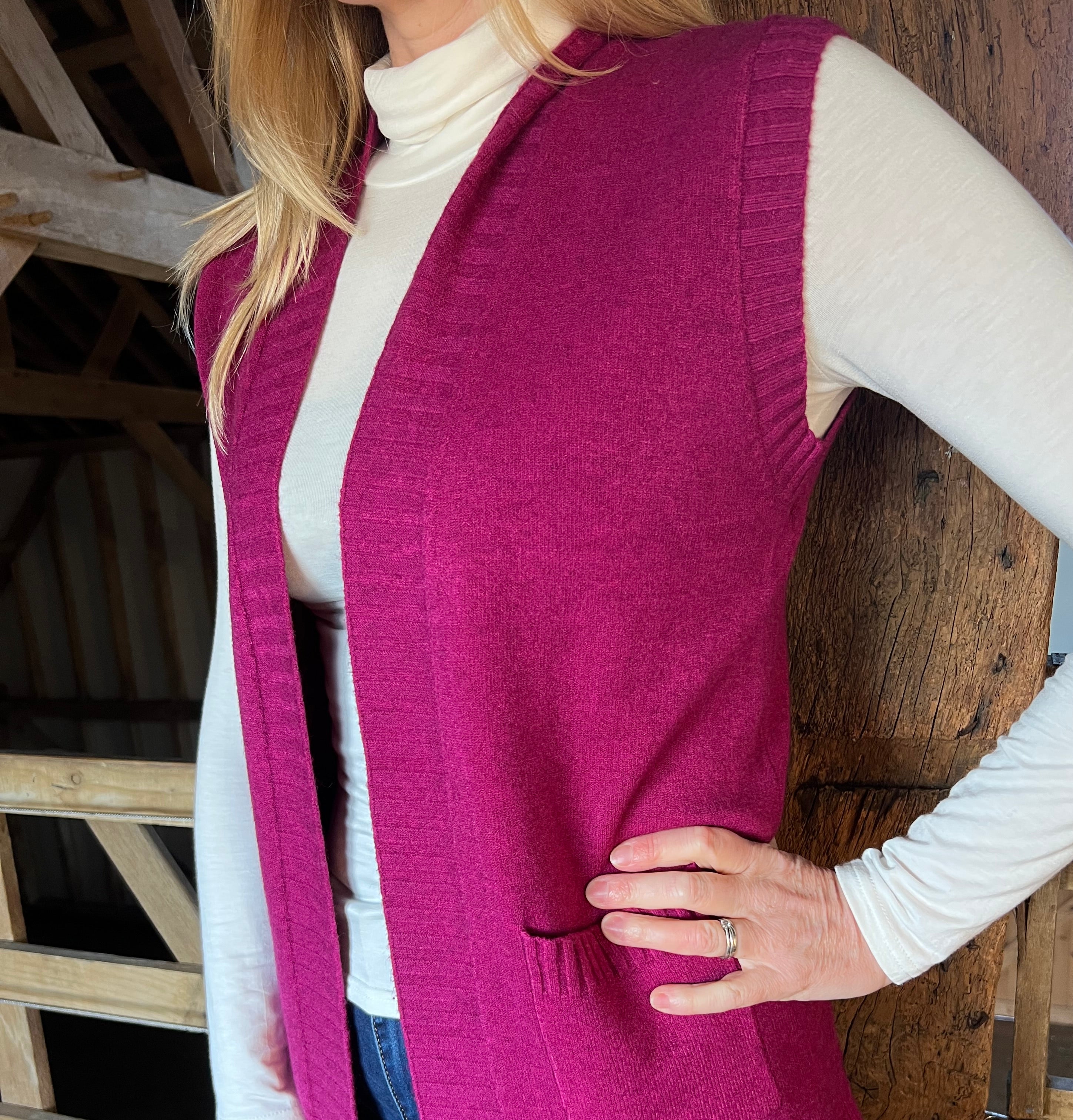pink tillie gilet