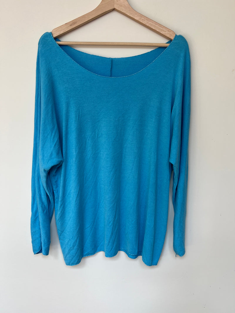 Strati Soft Oversized Top