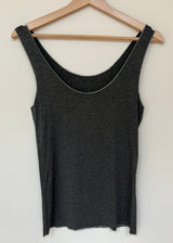 solo-mia-strati-vest-sparkle-detail