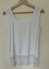 Strati Lace Loose Vest