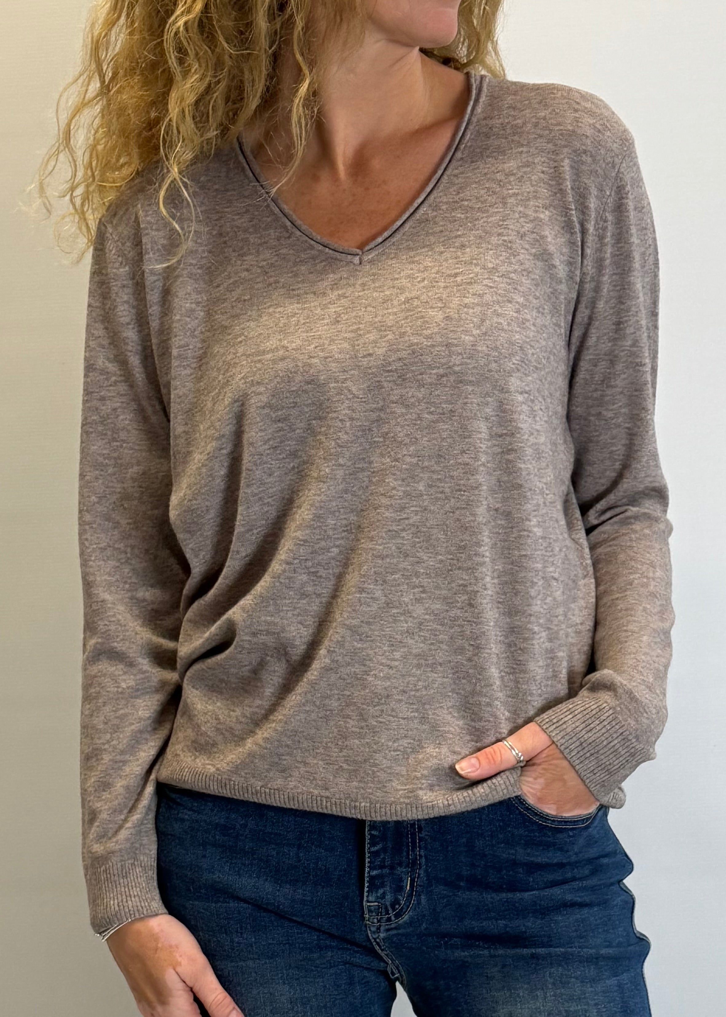 Strati V Neck “Cashmere Feel” Jumper