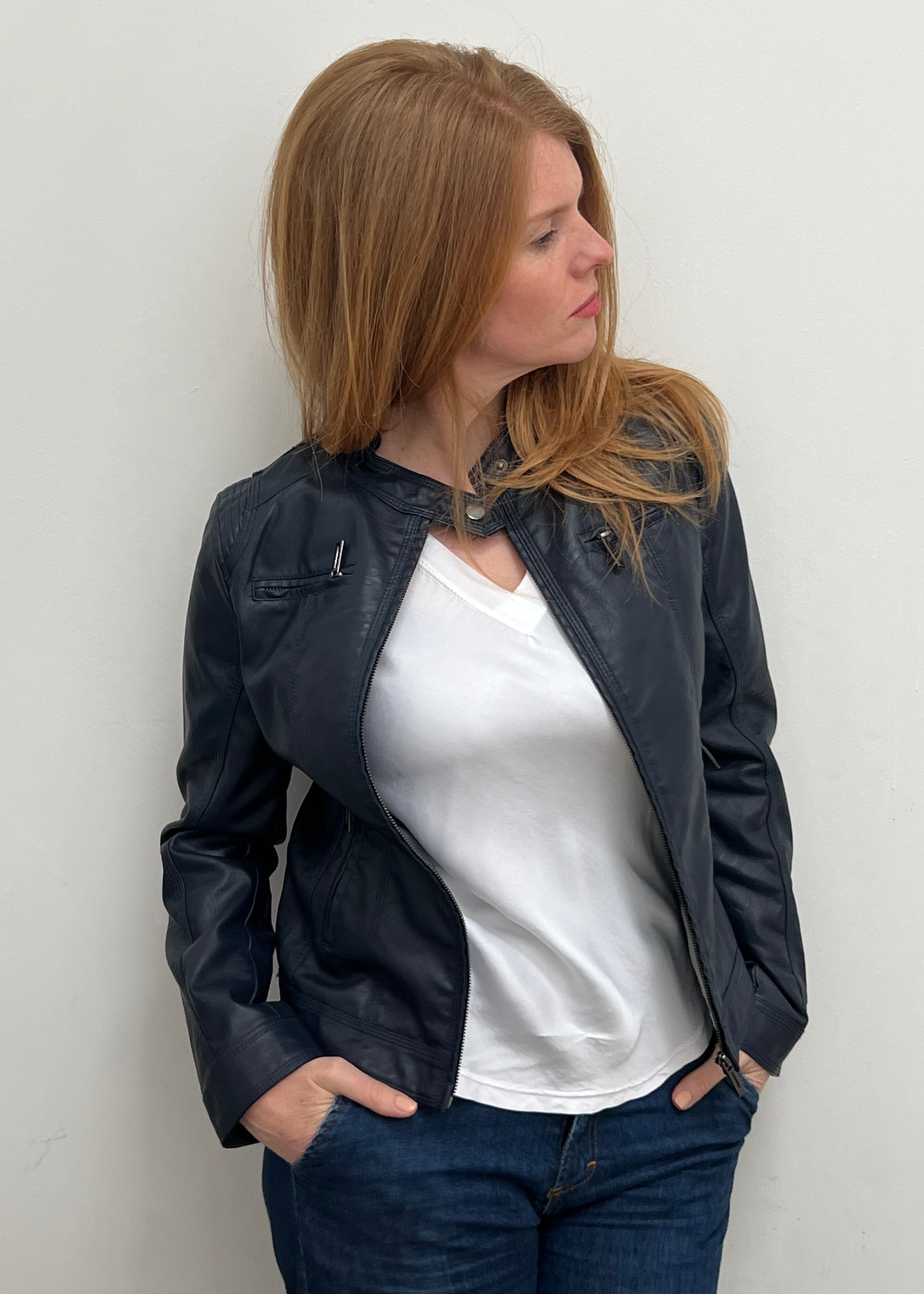 fitted-faux-leather-jacket-pocket-detail-solo-mia
