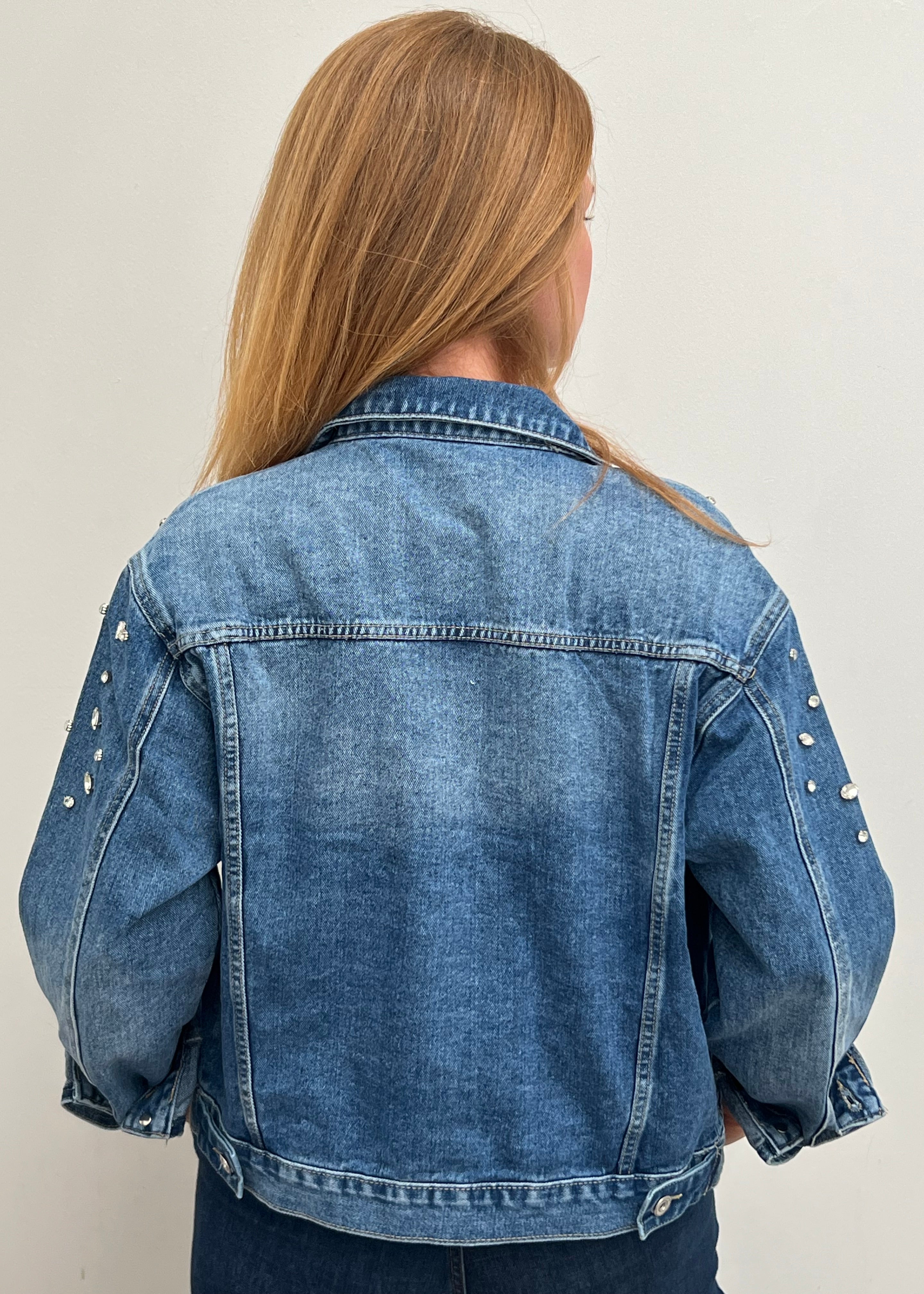 denim-jacket-gem-crystal-details-solo-mia