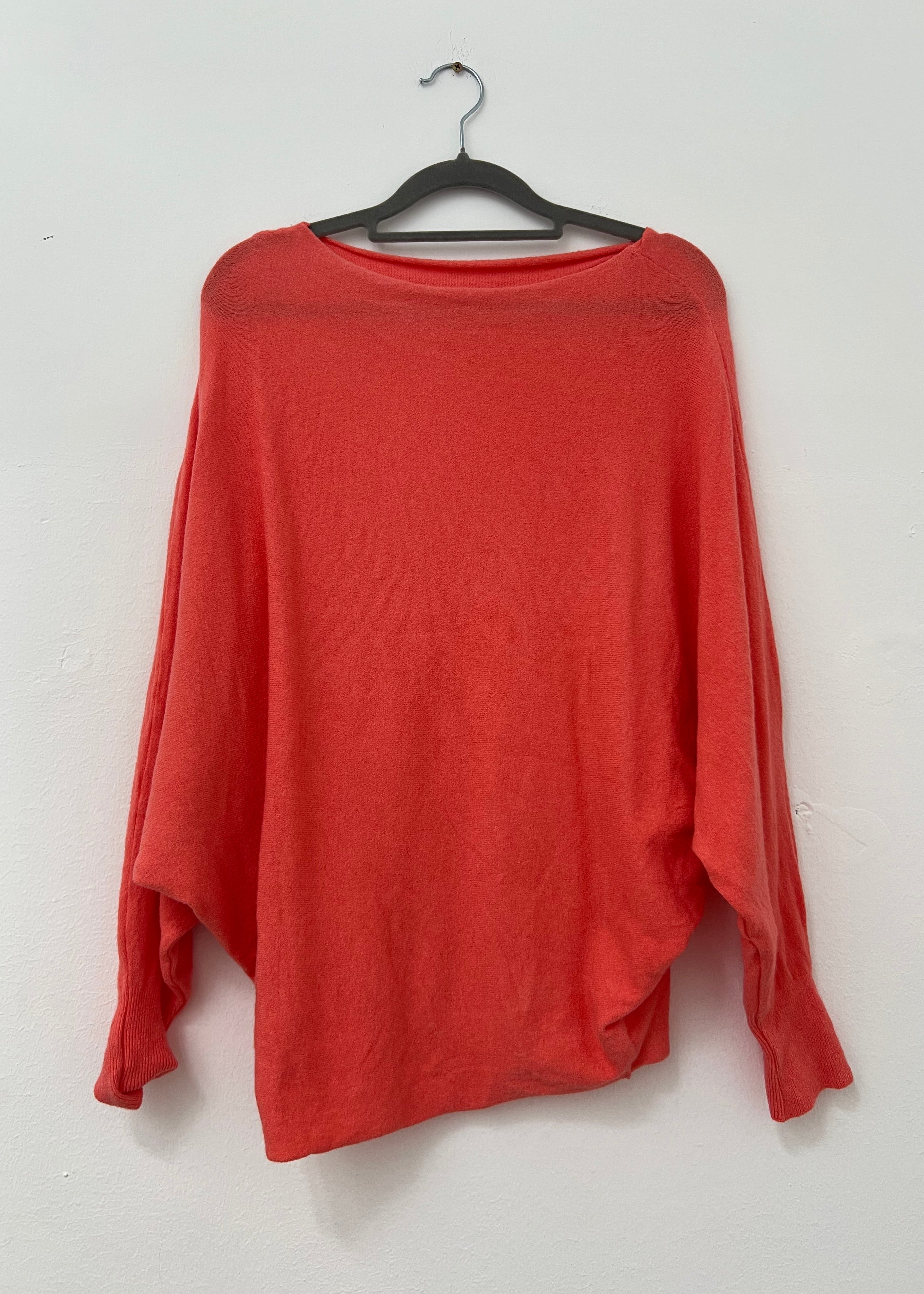 strati batwing jumper