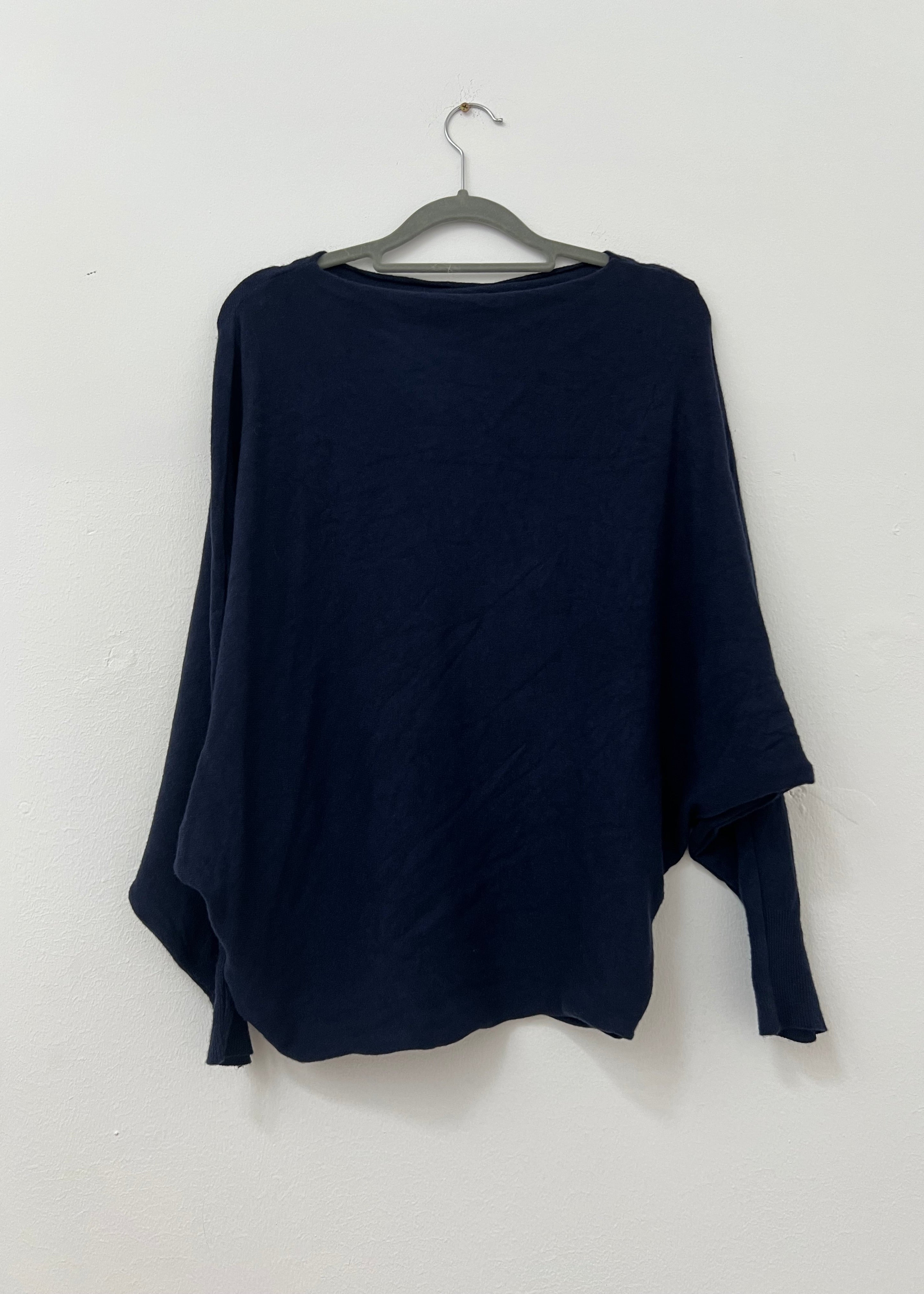 strati batwing jumper