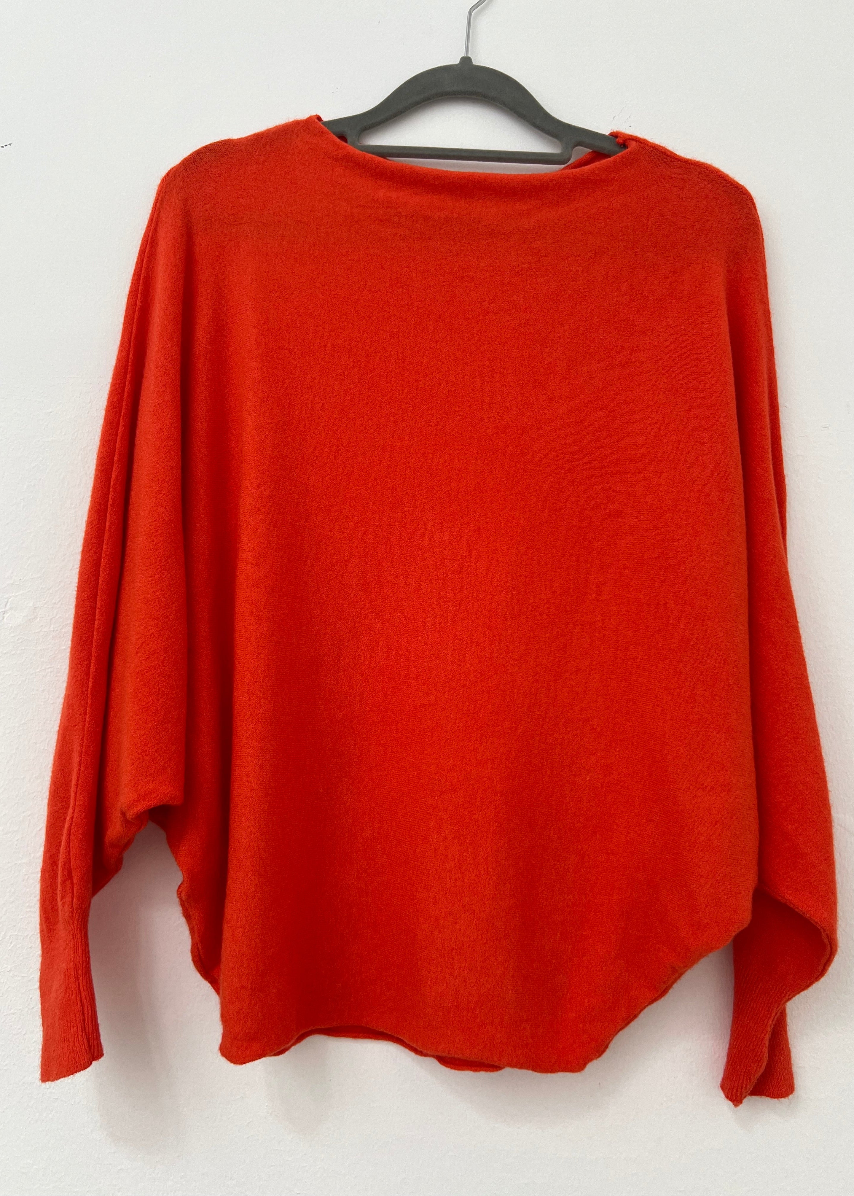 strati batwing jumper