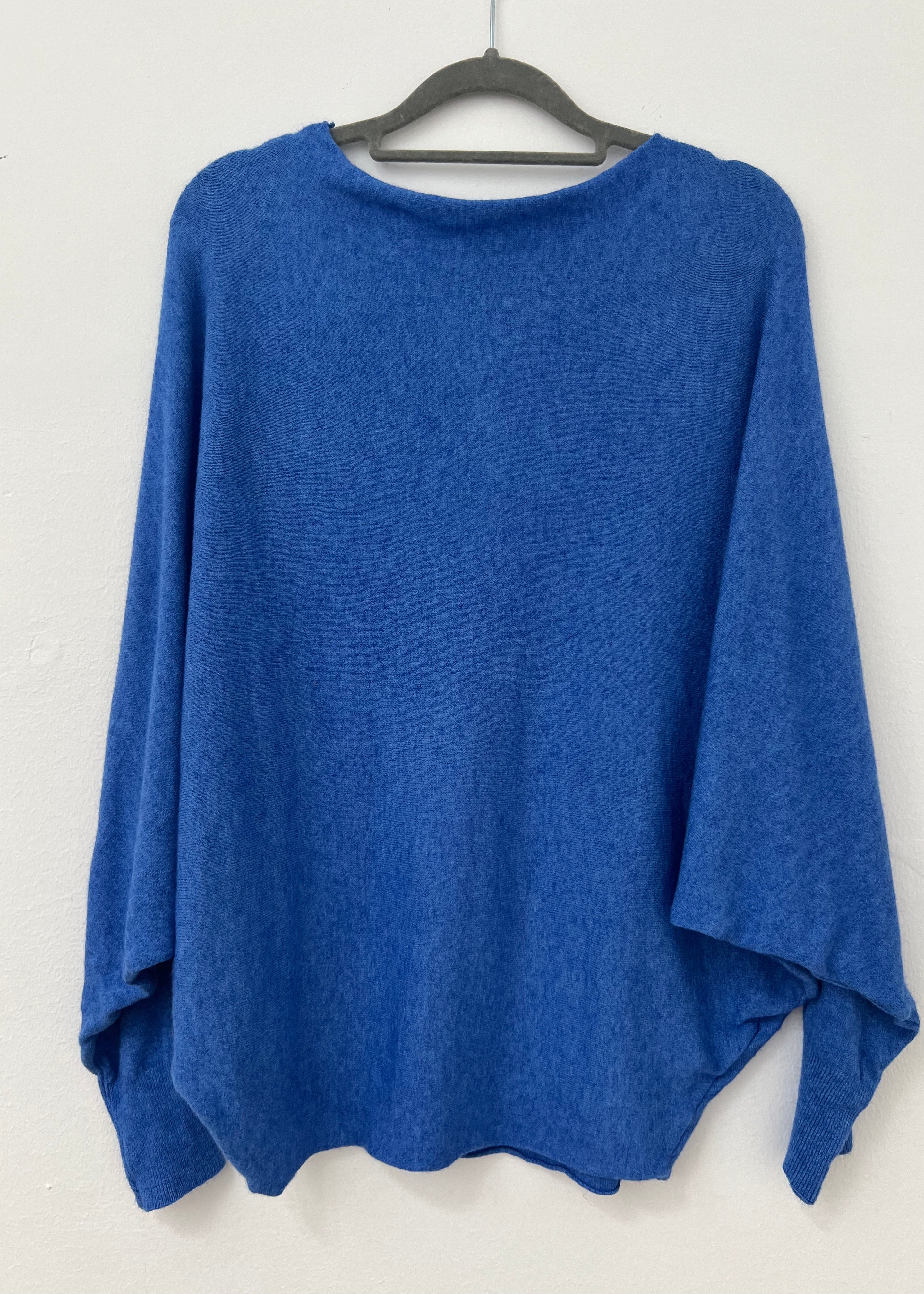 strati batwing jumper