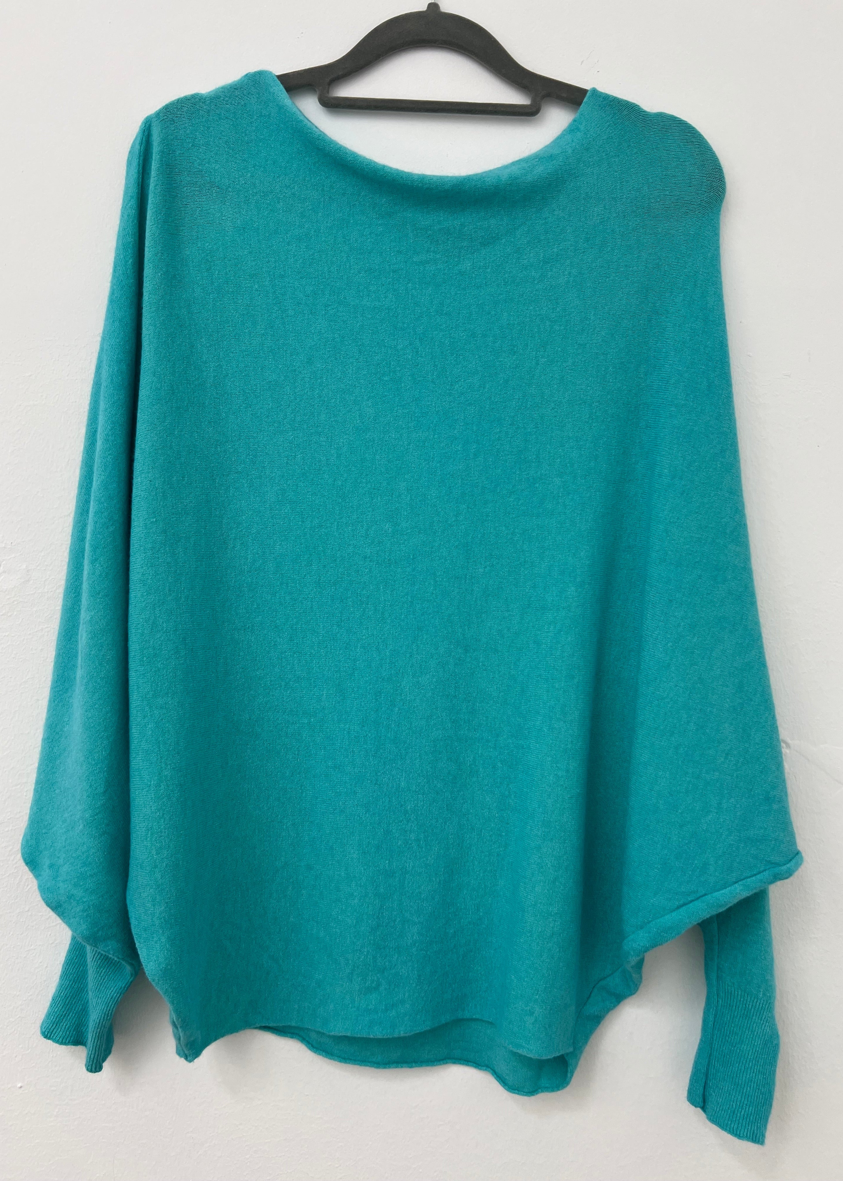 strati batwing jumper
