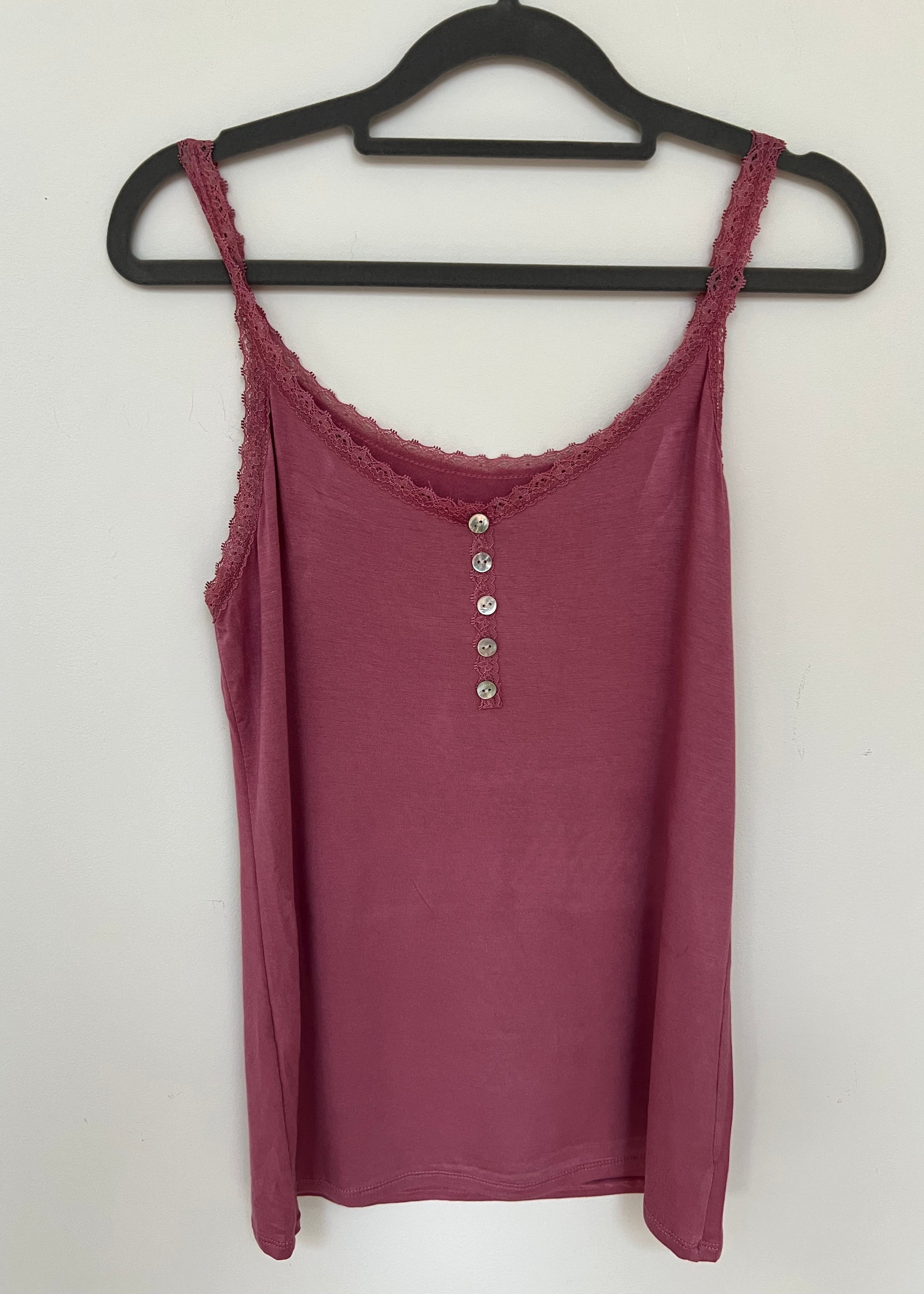 Pink strati vest