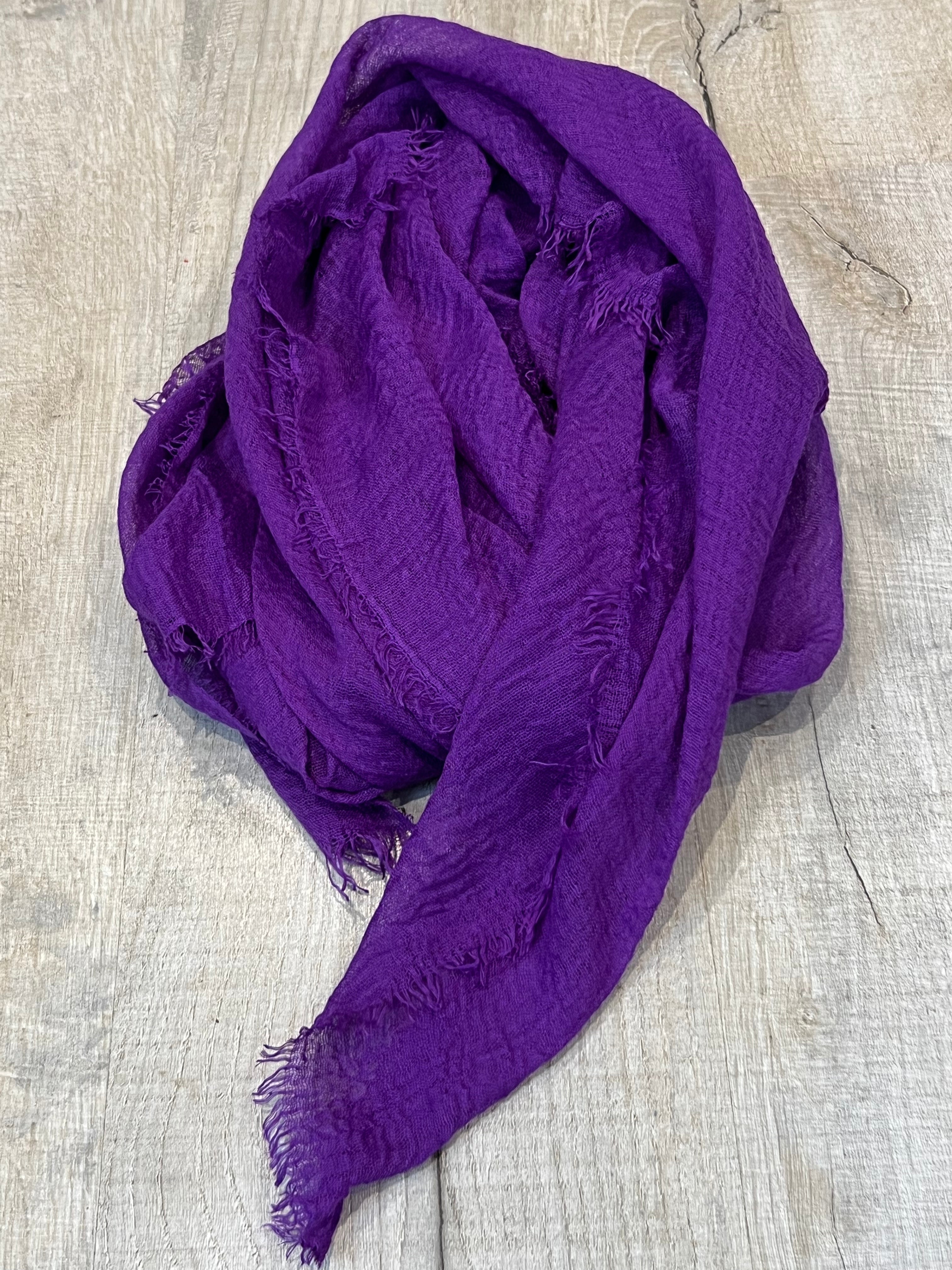strati scarf purple