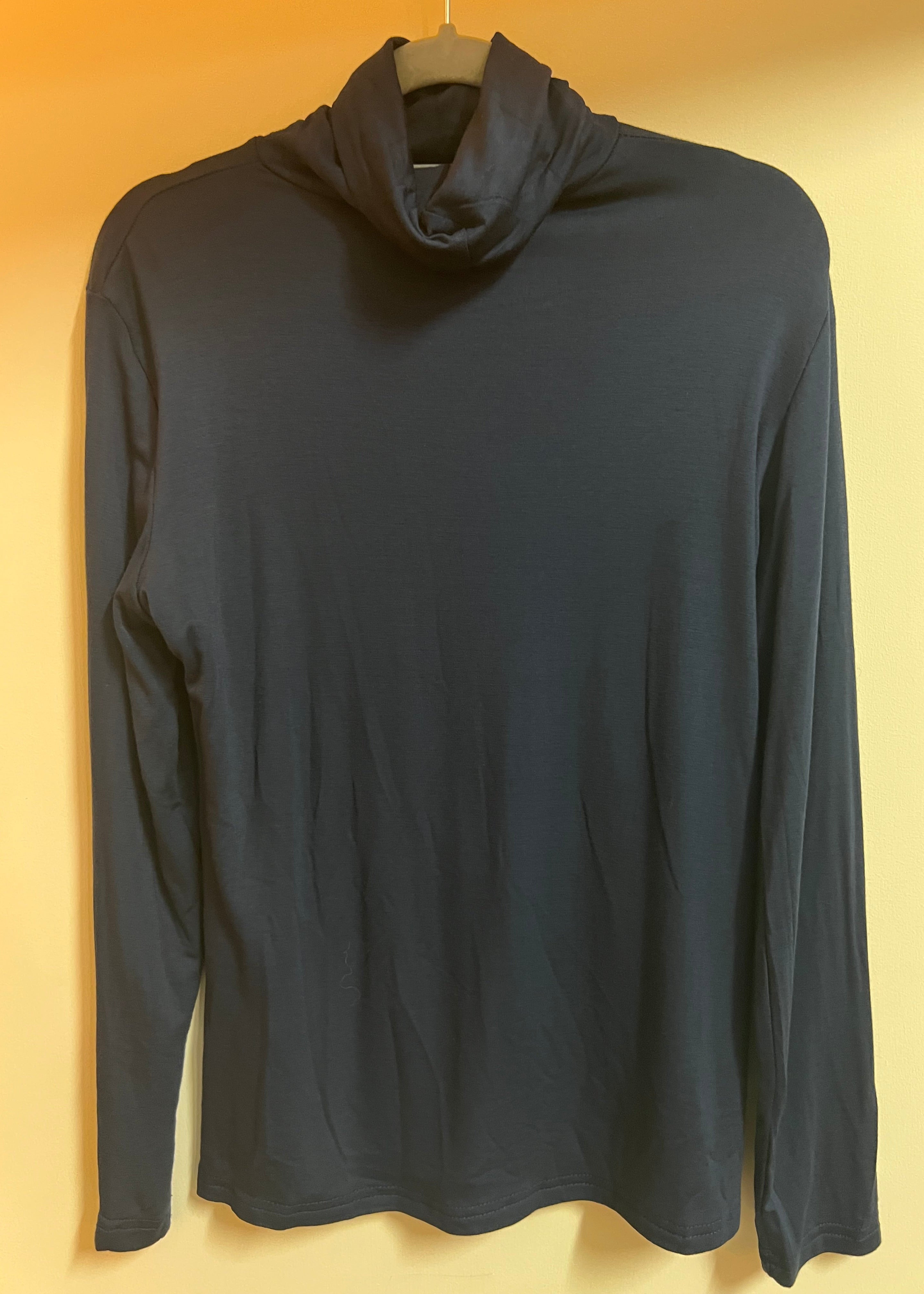grey strati turtle neck top