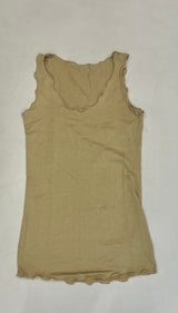 solo-mia-strati-vest-comfy-round-neck-tight-fit-lettuce-hem