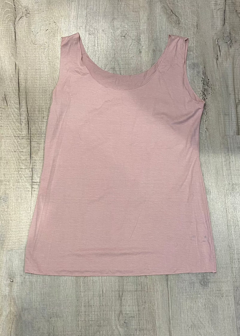 solo-mia-strati-vest-loose-comfy