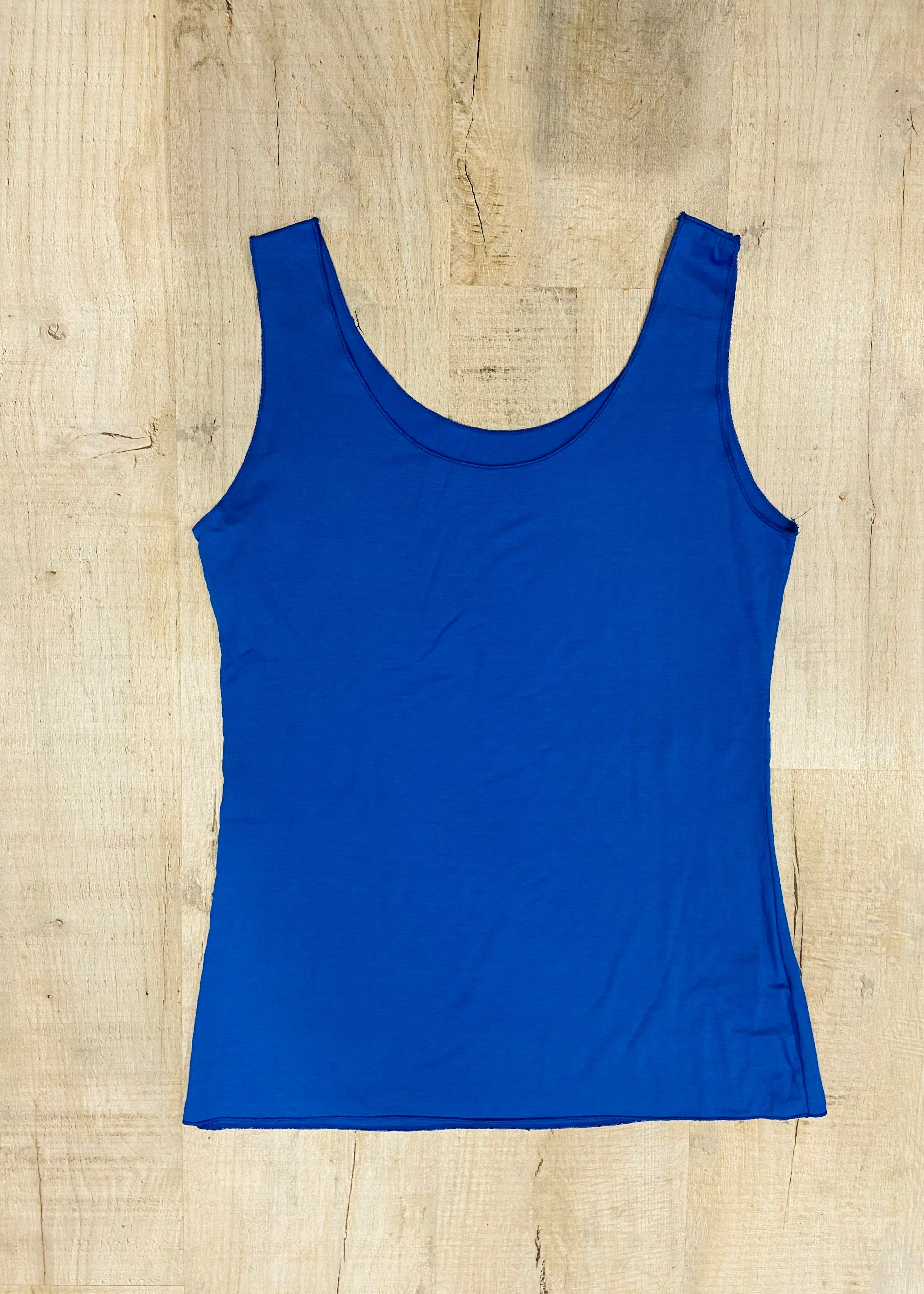 strati vest 